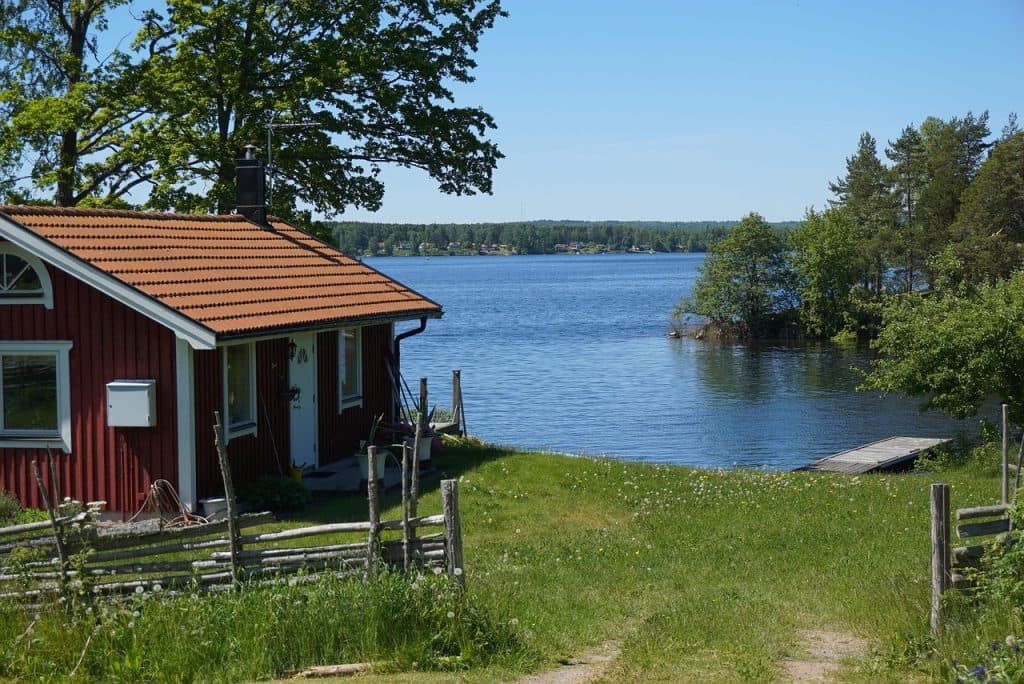Fritidshus priser: Vad kostar stugor i Sverige?