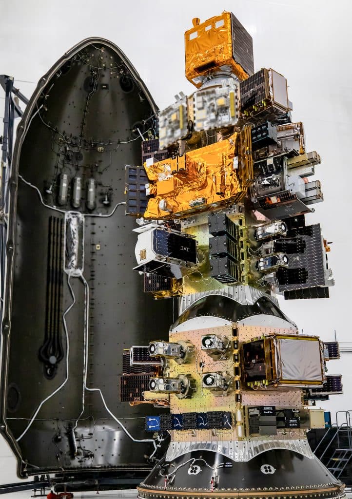 Elon Musk dementerar Kina-avknoppning – falska nyheter cirkulerar