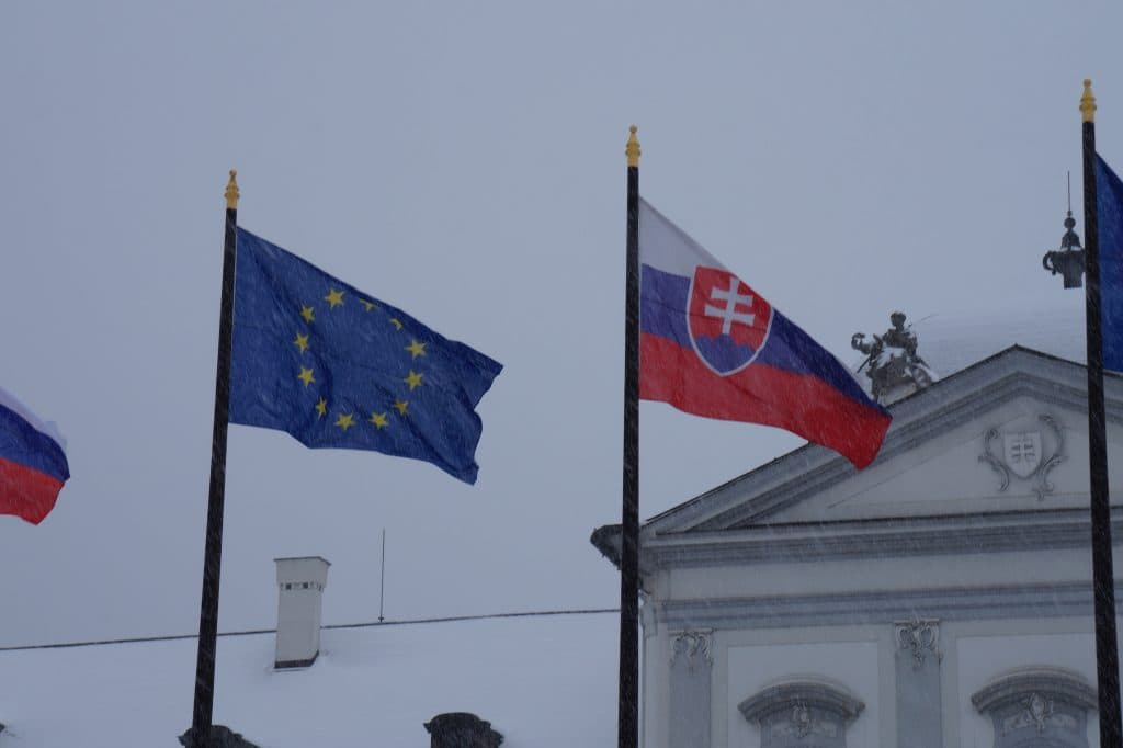 EU AI-regler börjar gälla, men böterna dröjer