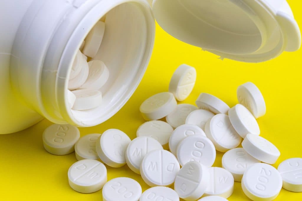 Astra Zeneca Bristol Myers Squibb: experter tvivlar på jätteaffär