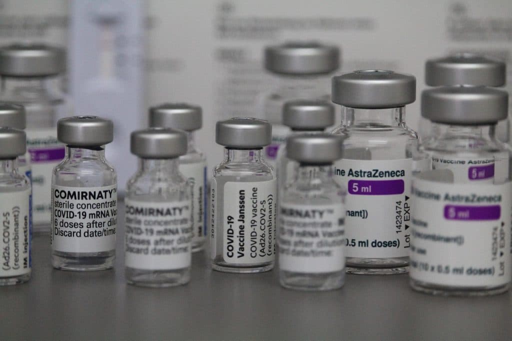 AstraZeneca fusion rykten skakar börsen efter BMS-uppgifter