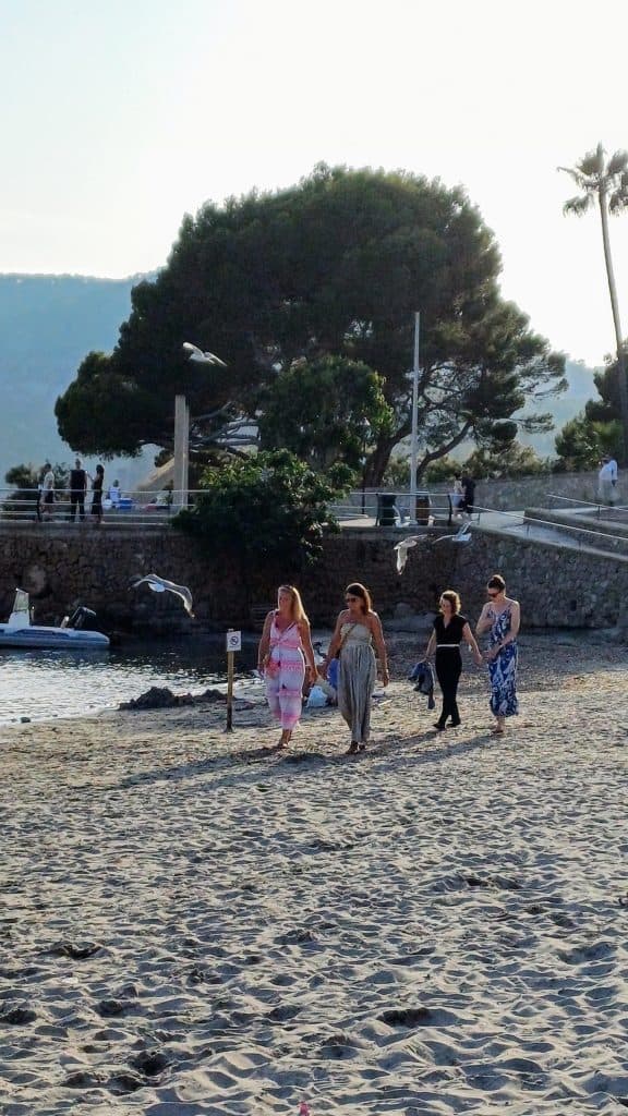 Grabbgänget Mallorca strandat – SAS har inte löst hemresan