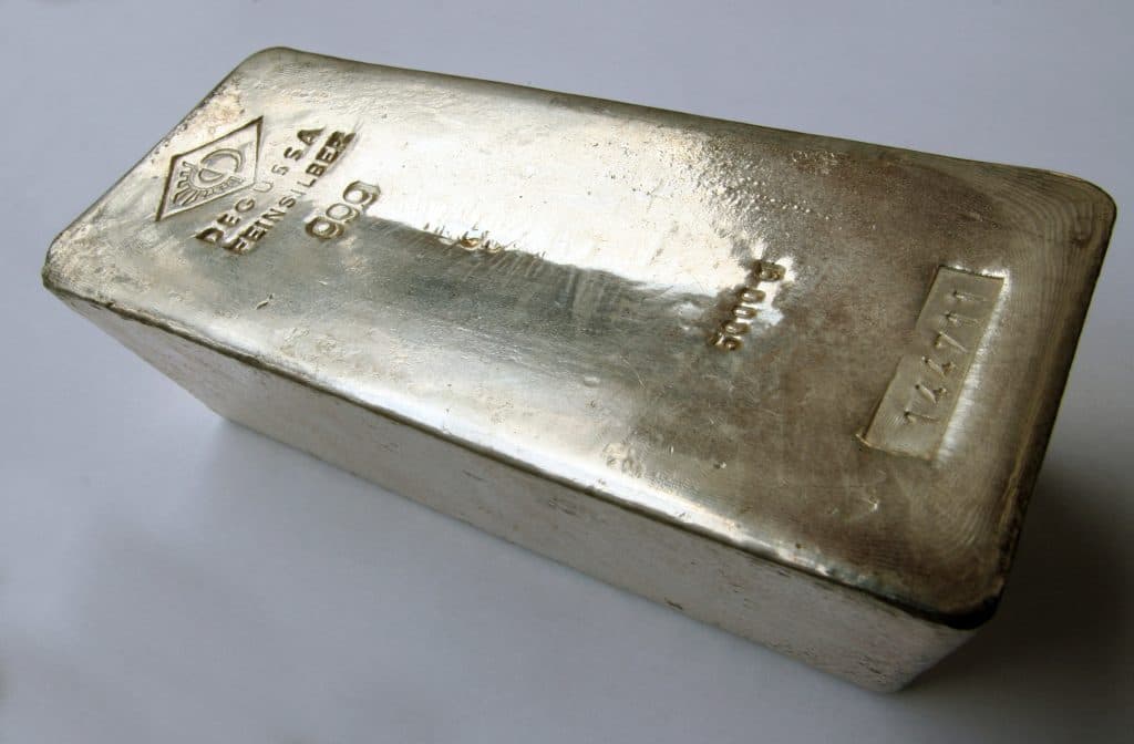 Silverpriset på 65,48 dollar – högsta nivån på över ett decennium